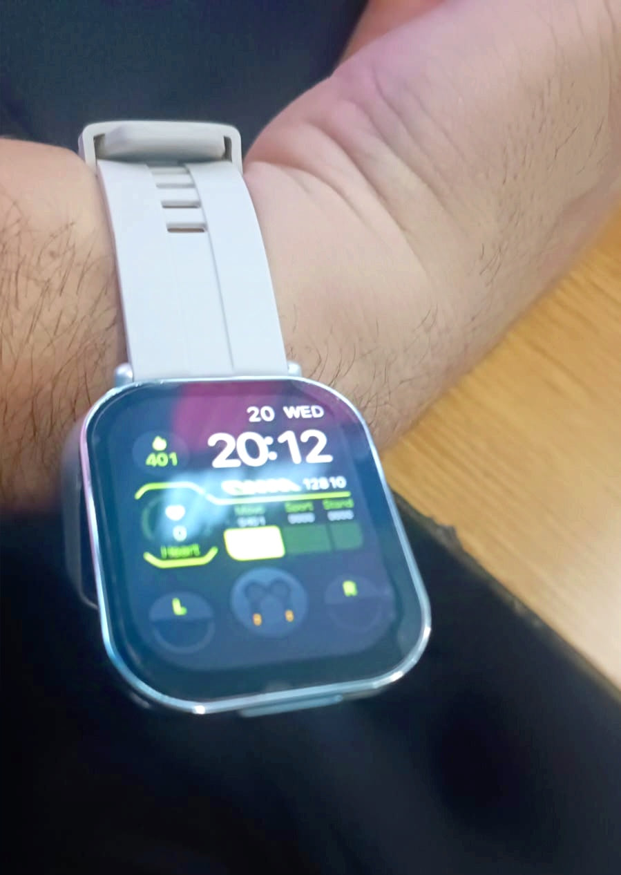 Smart watch con audífonos integrados